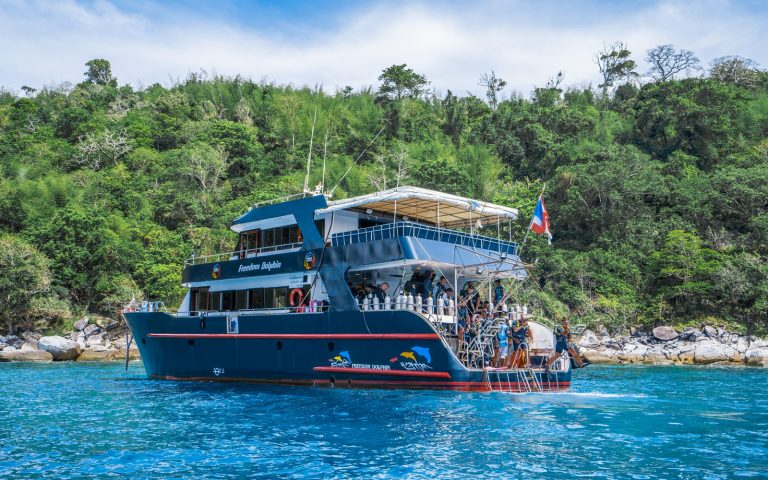 All4Diving - excursions plongée Phuket bateau Dolphin 14